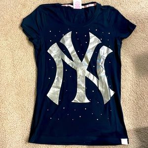 PINK Yankees shirt
